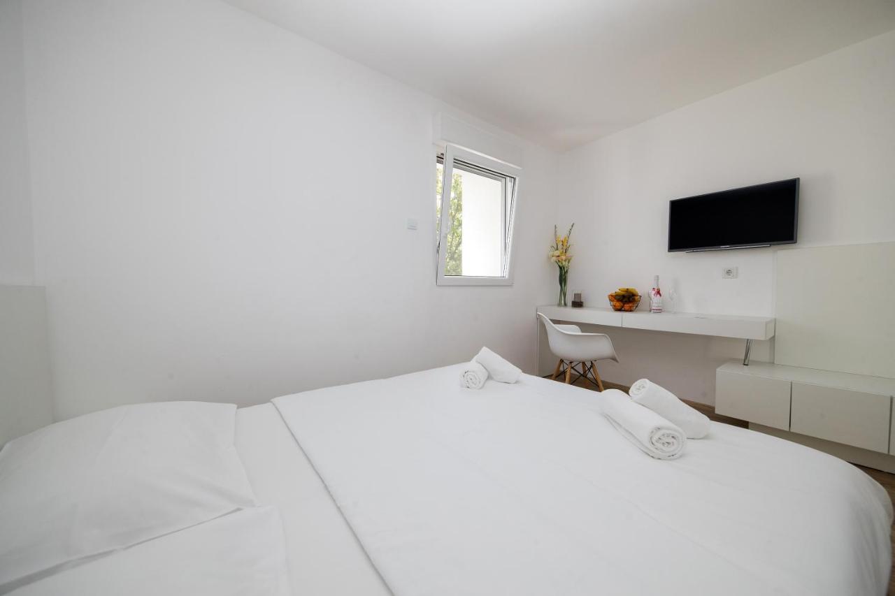 Rocky Beach Rooms Novi Vinodolski Extérieur photo