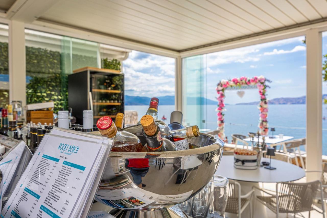 Rocky Beach Rooms Novi Vinodolski Extérieur photo